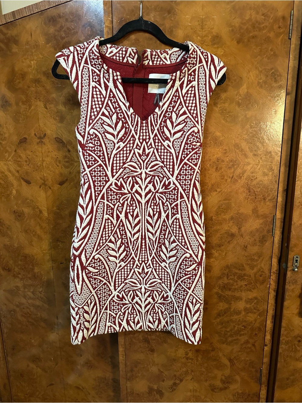HD in Paris Red and White Patterned V-Neck Mini Dress